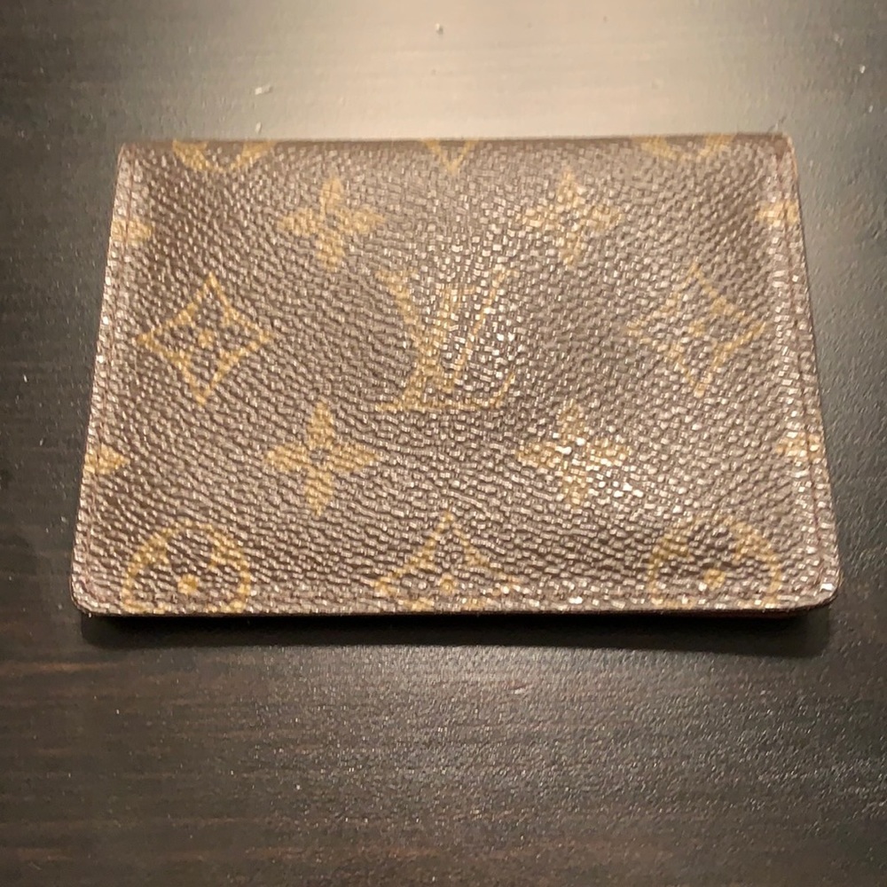 Authentic Louis Vuitton Bifold Pass/ID Holder